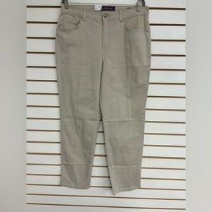 NWT Gloria Vanderbilt‎ Amanda Jean - Size 14 Stretch Average